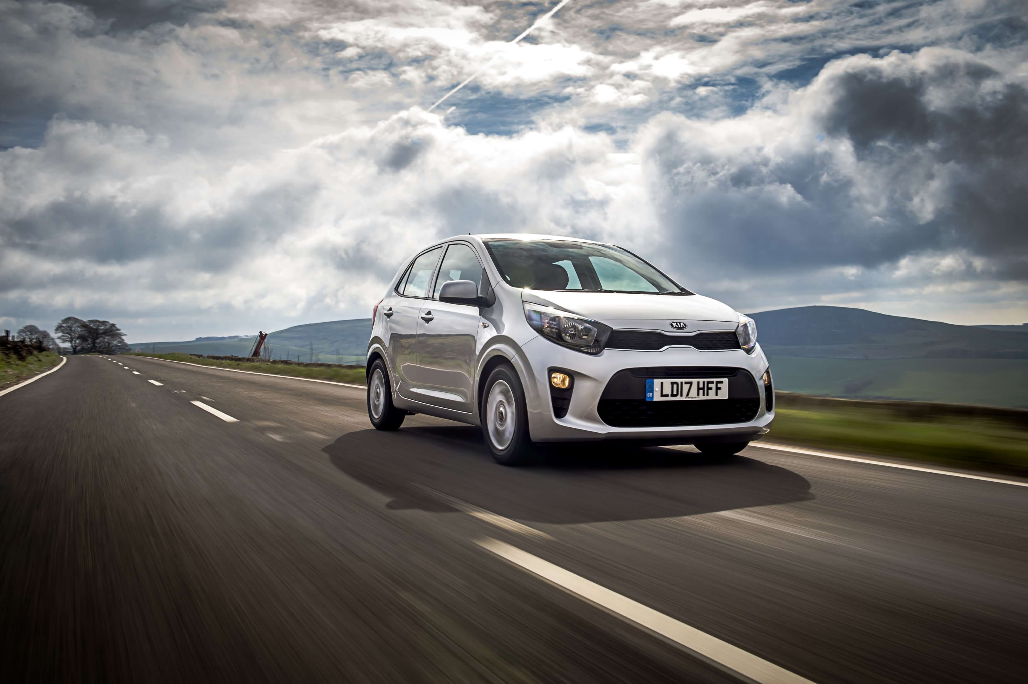 Kia Picanto и Kia Stinger удостоены наград британского журнала What Car?